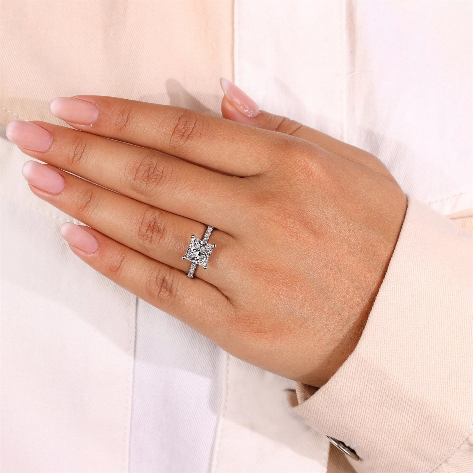 Luxurious 925 Silver Princess Cut White Moissanite Ring